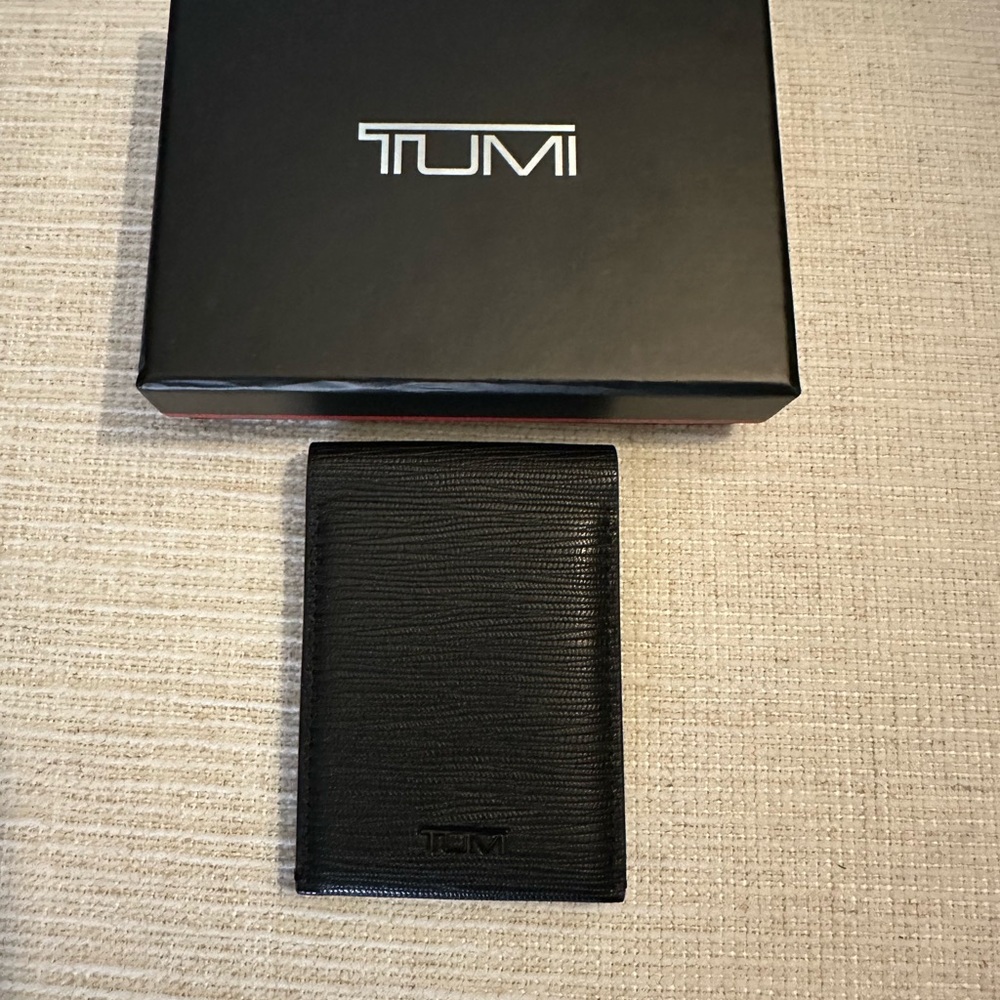 Tumi Black Textured Leather Bifold card case